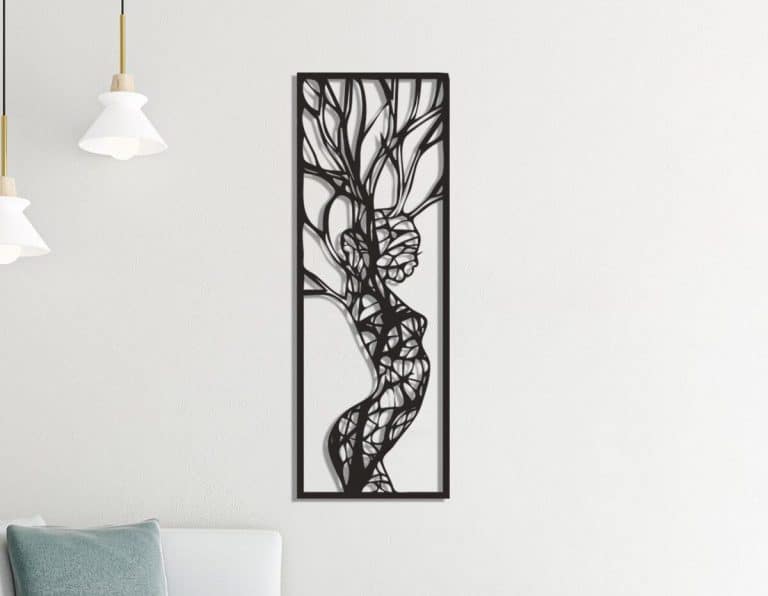 Décoration murale en métal : Arbre Femme