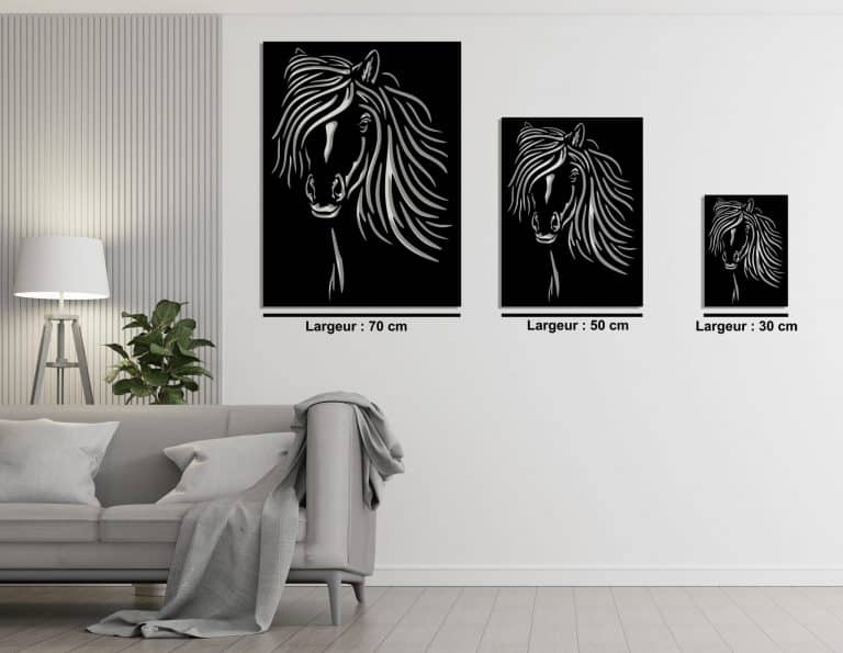 Décoration murale en métal : Crinière au vent
