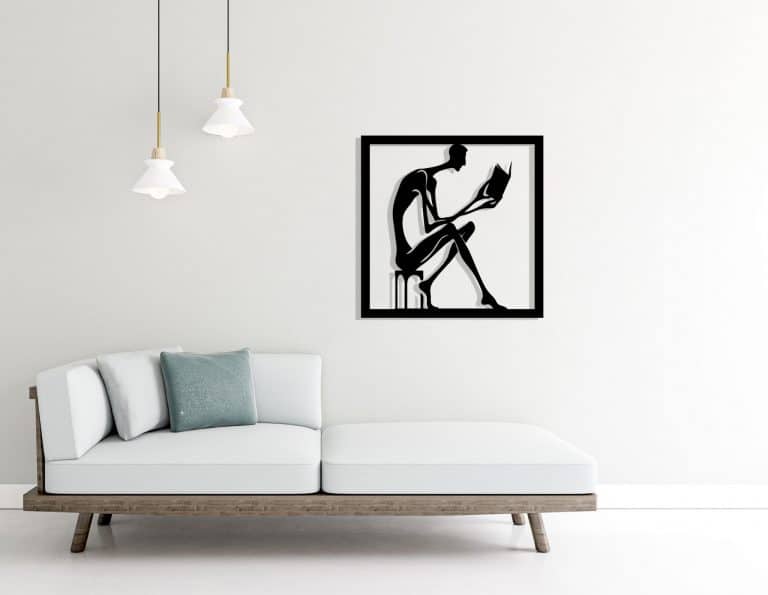 Décoration murale en métal : Long John : homme au livre