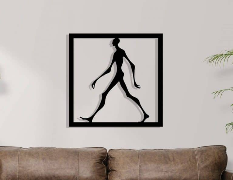 Décoration murale en métal : Long John : homme en marche