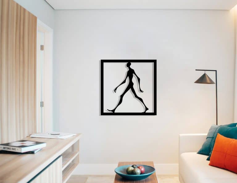 Décoration murale en métal : Long John : homme en marche